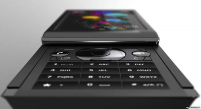 Sony Ericsson Aino: сенсорный слайдер