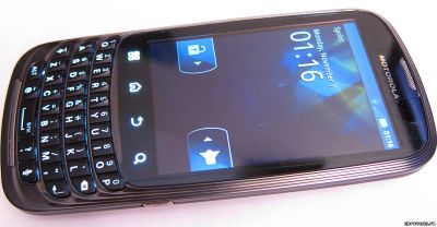 Motorola ADMIRAL – первая модель Android смартфона, поддерживающая сервис Sprint Direct Connect