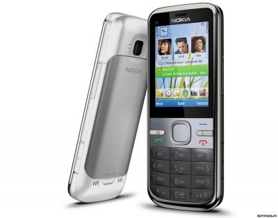 Nokia C5-00 – надёжный проводник по виртуальной сети.