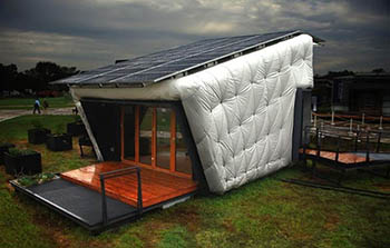 Представлен «умный» матрас с солнечной батареей и встроенным холодильником